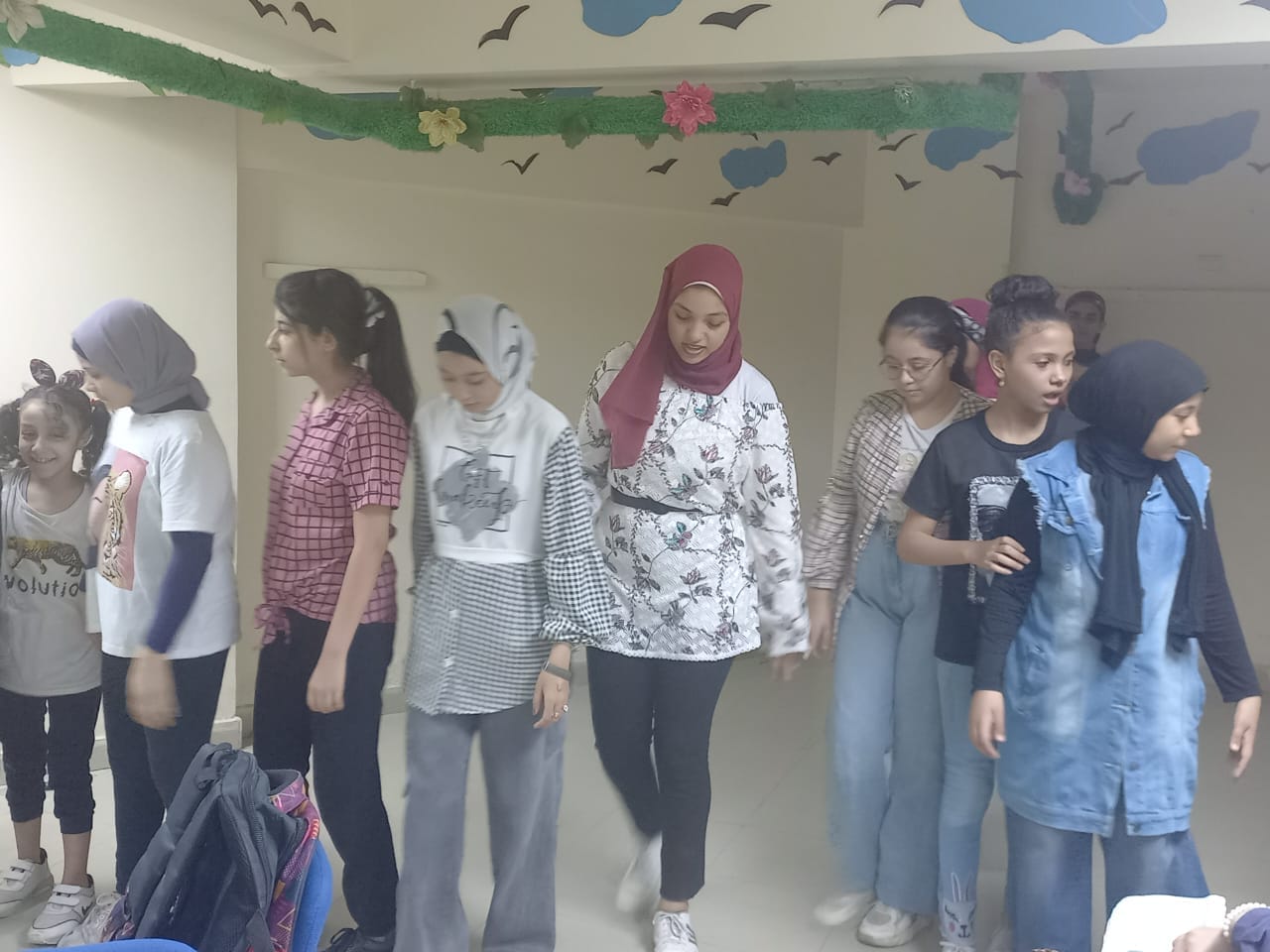 ورشة عمل عن مبادئ المسرح والأداء التمثيلي الحركي للأطفال بقصر ثقافة اسيوط