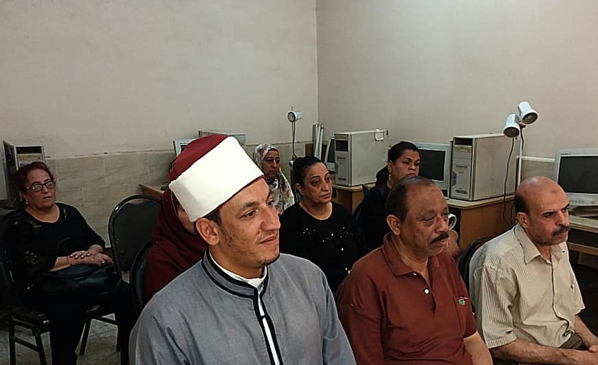 ثقافة منفلوط تناقش مخاطر الانترنت في محاضرة تثقيفية 