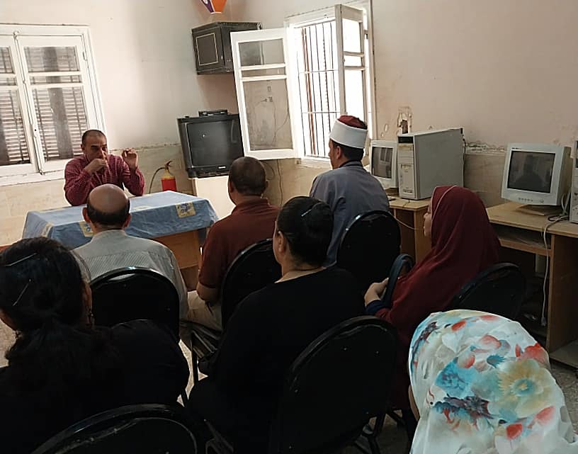 ثقافة منفلوط تناقش مخاطر الانترنت في محاضرة تثقيفية 