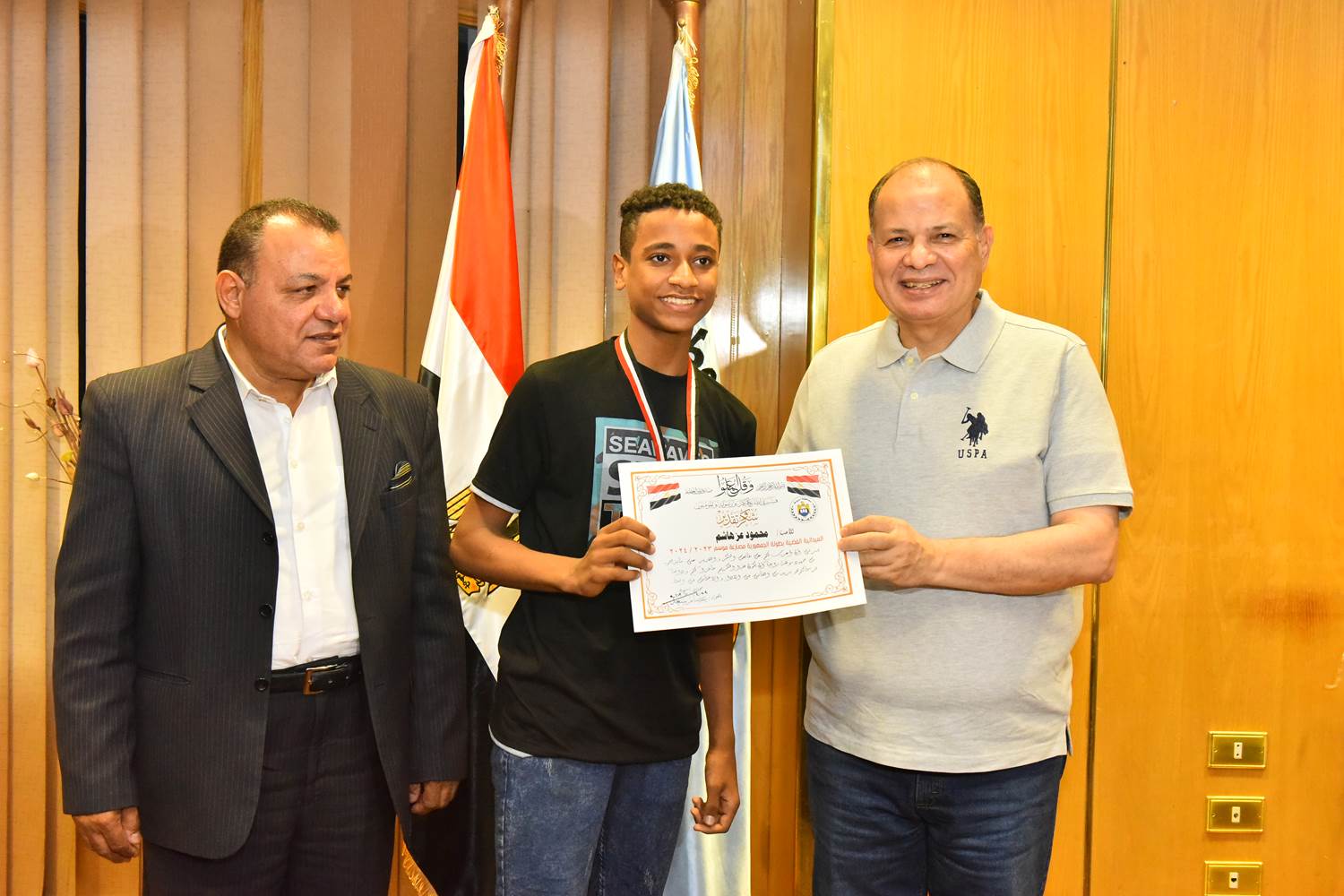 محافظ أسيوط يكرم لاعبى المشروع القومى للموهبة والبطل الاوليمبى  (4)