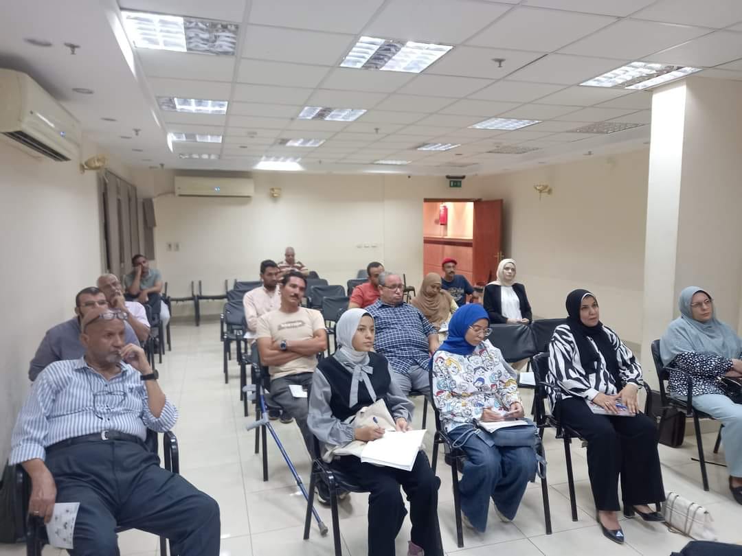 نادي أدب أسيوط يقدم ورش لغوية في علم العروض