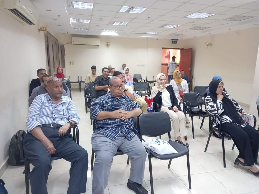 نادي أدب أسيوط يقدم ورش لغوية في علم العروض
