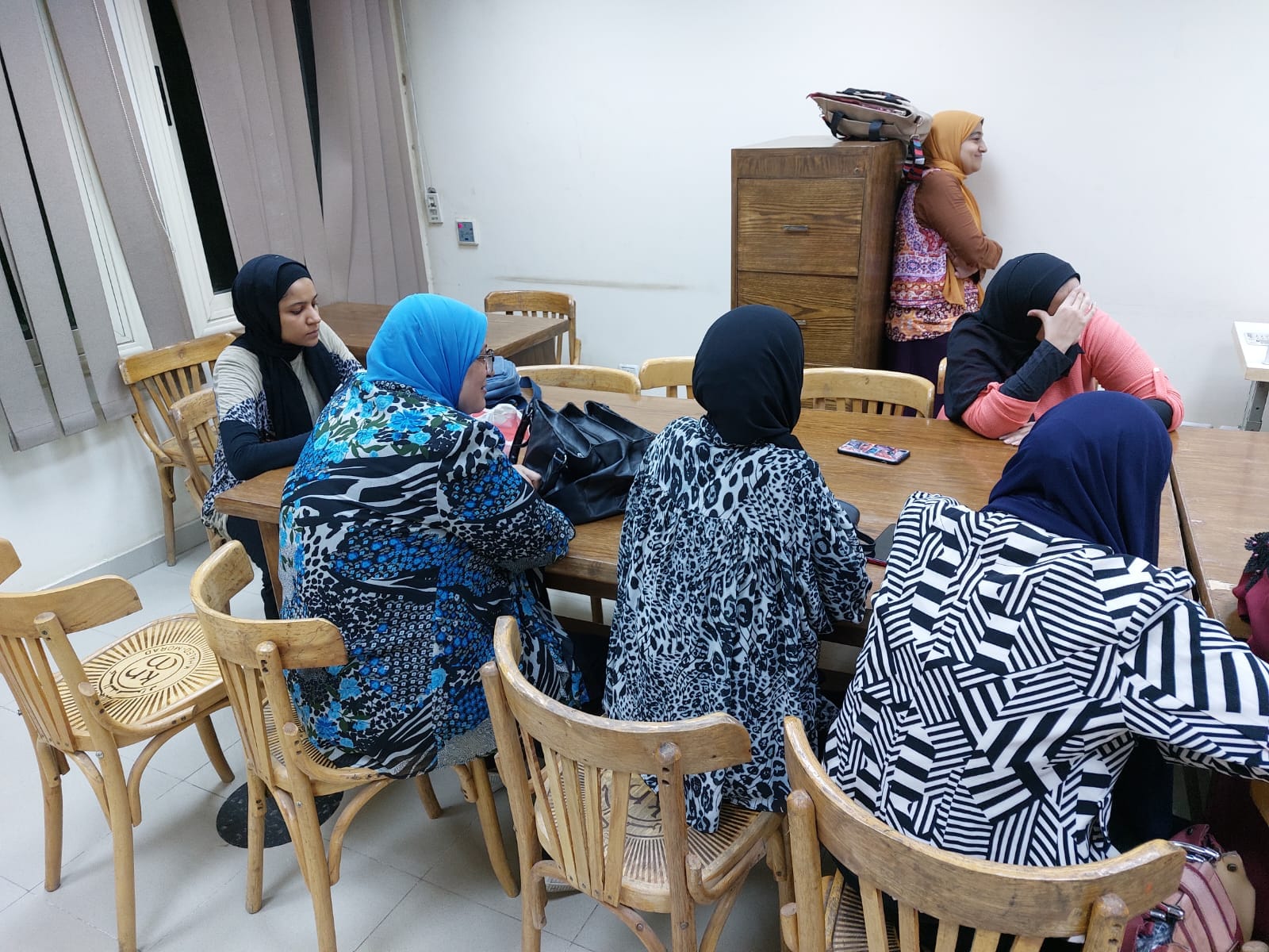 قصر ثقافة أسيوط  ينظم ورش عمل للتفصيل والخياطة