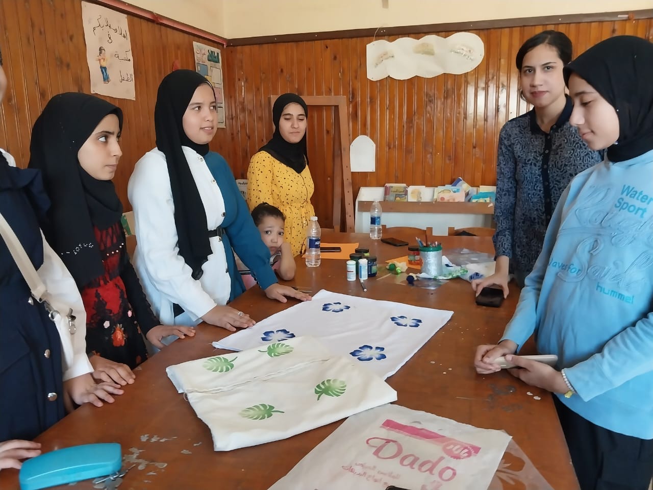 قصر ثقافة الغنايم يختتم ورش أشغال فنية للطباعة علي القماش 