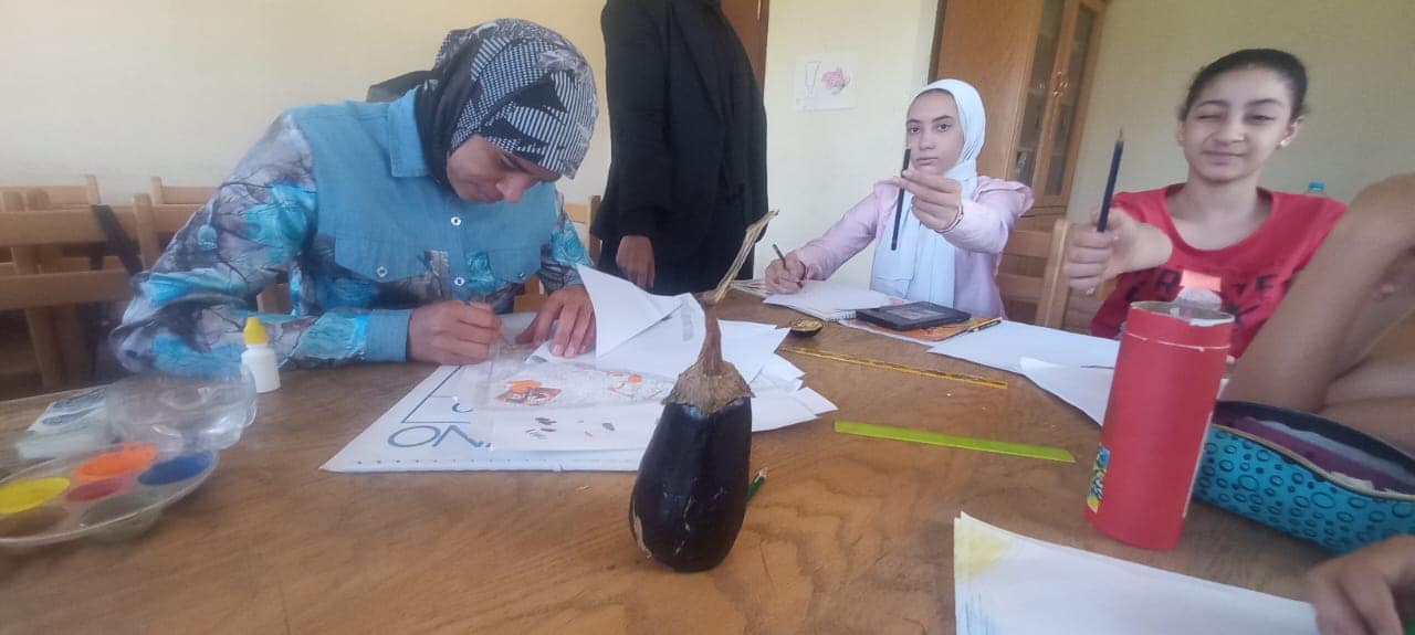 ورشة فنية للأطفال بثقافة الزعيم جمال عبد الناصر ببني مر بأسيوط  