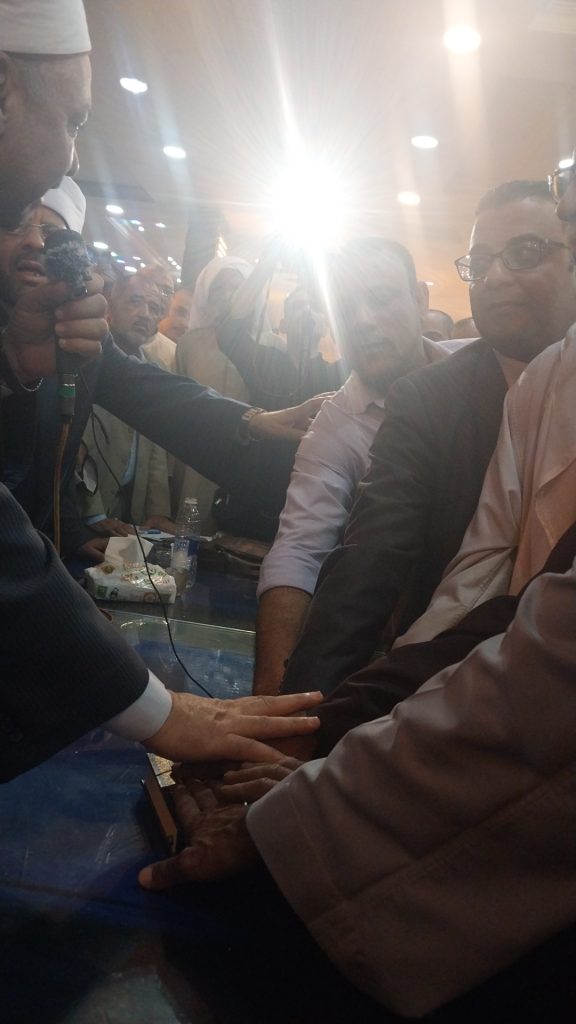 لجان المصالحات تنهي ثأر استمر 6 سنوات بين آل إبراهيم والحضايره بالبداري