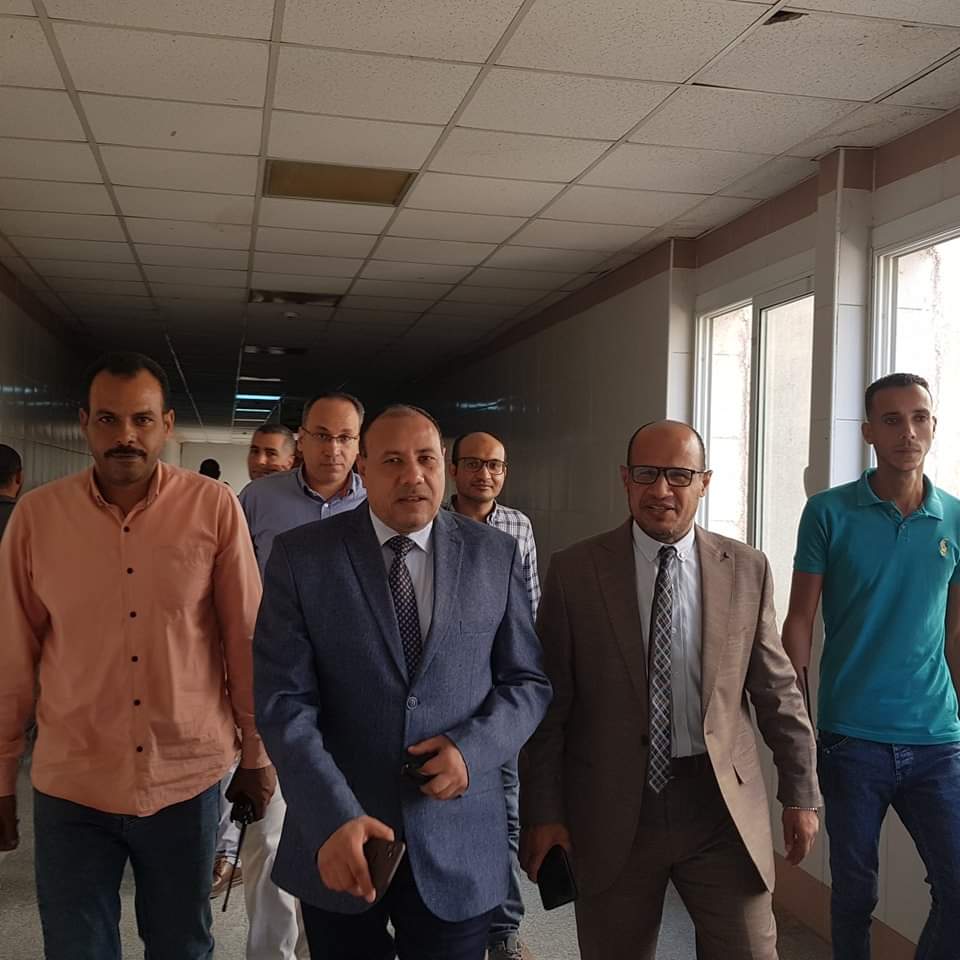 نائب رئيس جامعة الأزهر للوجه القبلي يتفقد المستشفى الجامعي بأسيوط