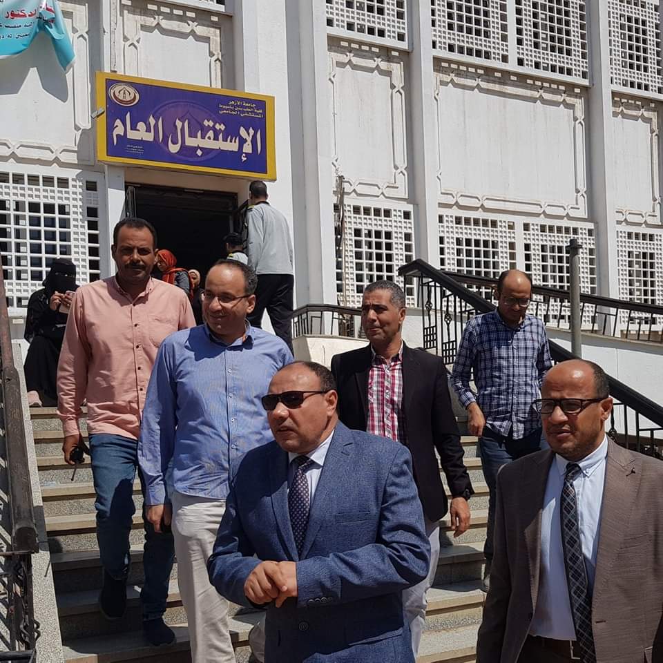 نائب رئيس جامعة الأزهر للوجه القبلي يتفقد المستشفى الجامعي بأسيوط