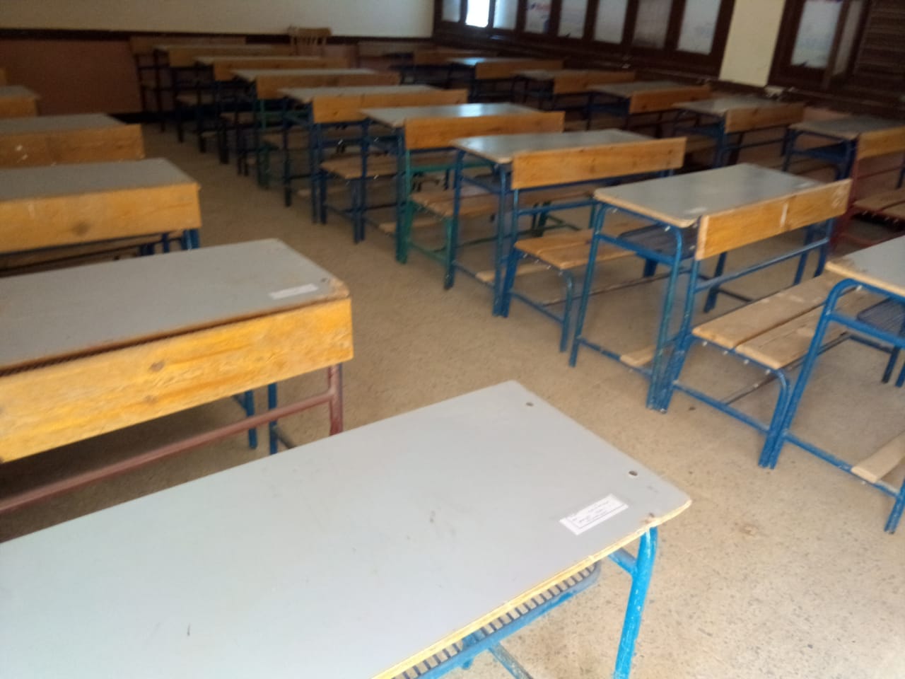 وكيل التعليم بالوادي الجديد يتابع جاهزية ادارة الفرافرة التعليمية لاستقبال العام الدراسي