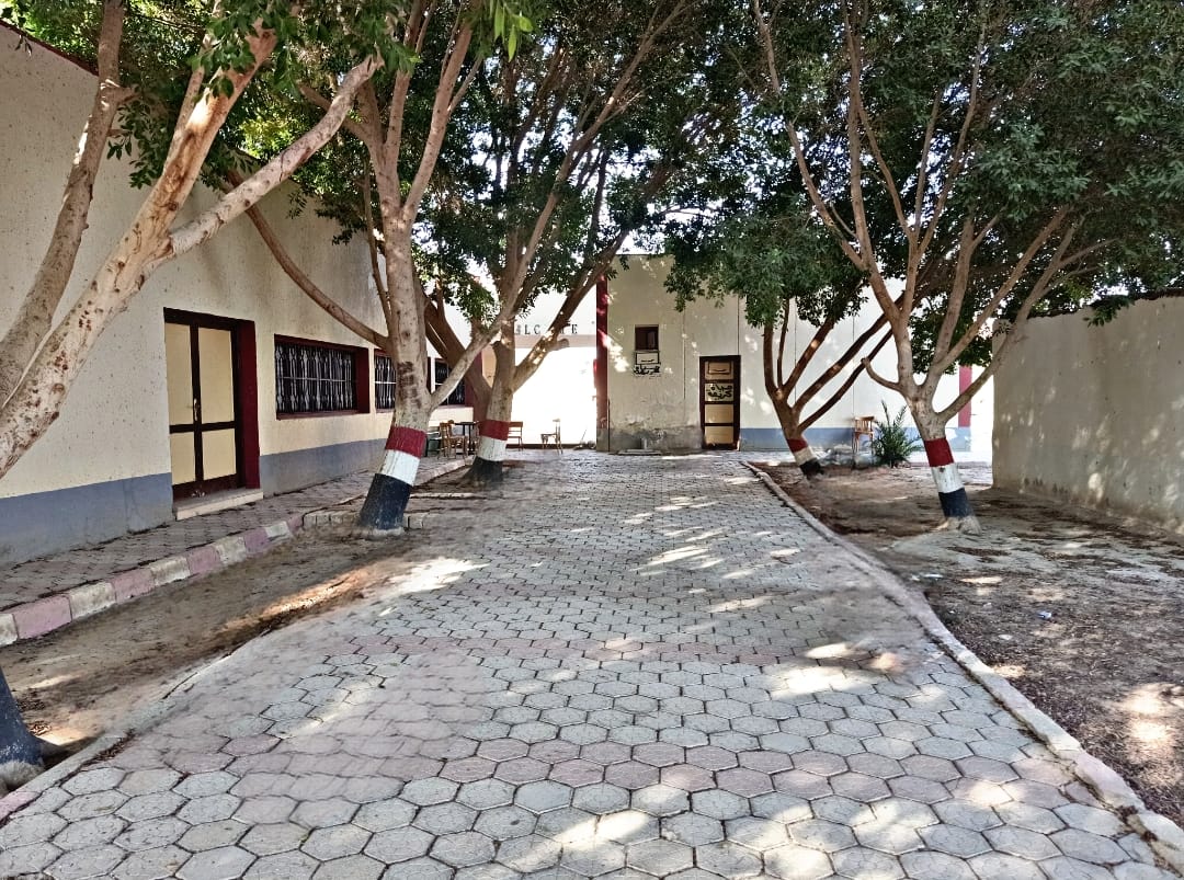 وكيل التعليم بالوادي الجديد يتابع جاهزية ادارة الفرافرة التعليمية لاستقبال العام الدراسي