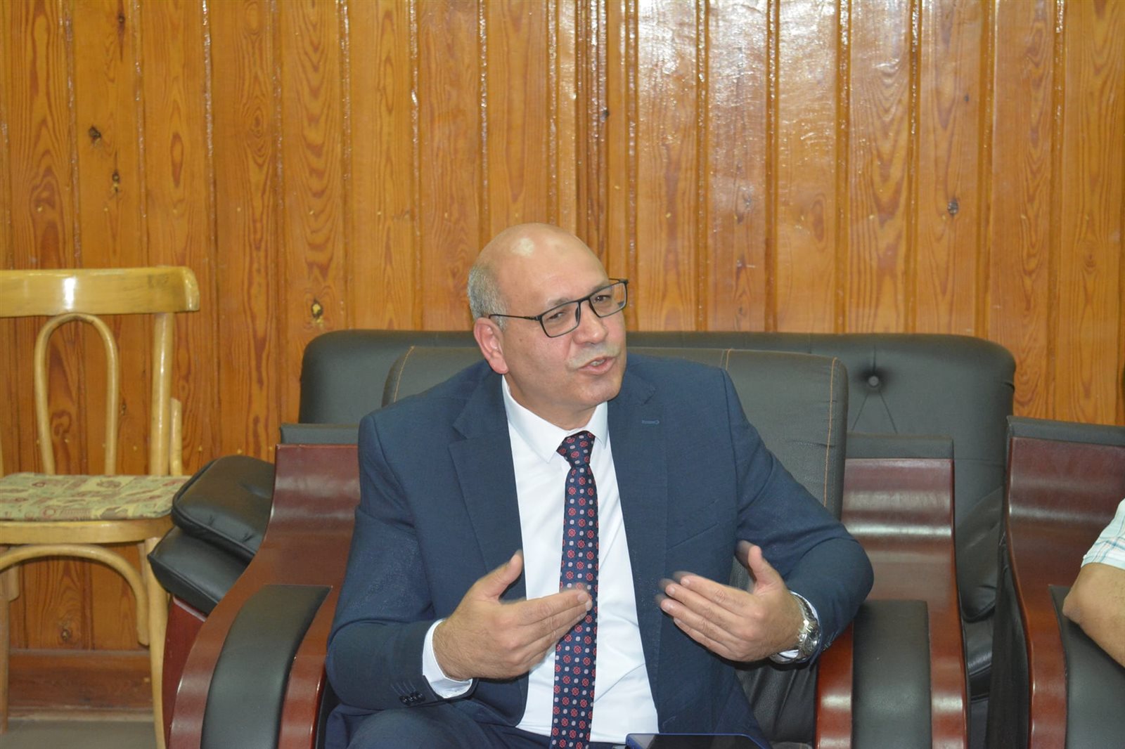 كلية طب أسنان الأزهر باسيوط تبحث الحصول على شهادة الجودة والاعتماد