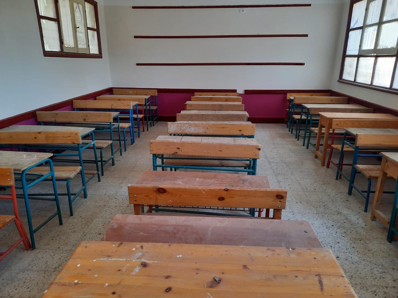 تعليم الوادى الجديد  لجان ميدانية للوقوف على جاهزية مدارس باريس للعام الدراسى 