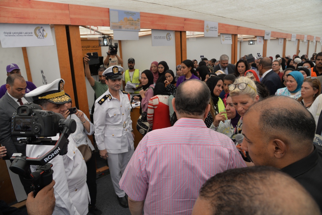 رئيسة المجلس القومي للمرأة و محافظ أسيوط يتابعان مبادرة 