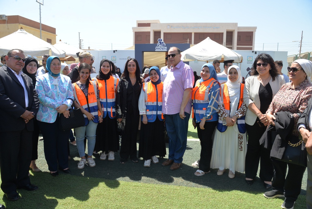 رئيسة المجلس القومي للمرأة و محافظ أسيوط يتابعان مبادرة 