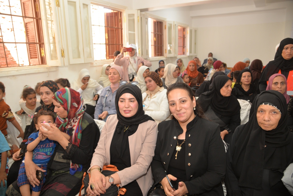 محافظ أسيوط ورئيس المجلس القومي للمرأة يشهدان أمسية 