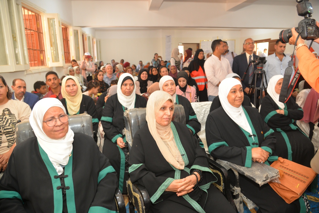 محافظ أسيوط ورئيس المجلس القومي للمرأة يشهدان أمسية 