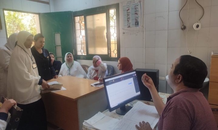 صحة ديروط .. مراجعة صلاحية أدوية الطوارئ والمستلزمات الطبية بوحدة نزلة ضاهر