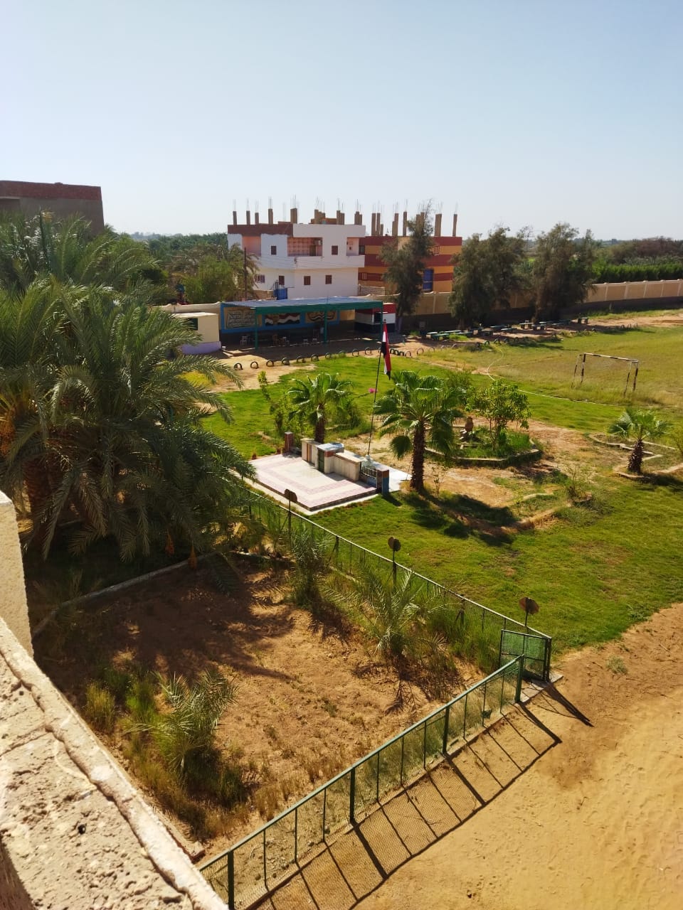  إدارة الداخلة التعليمية تتابع جاهزية مدارسها لإستقبال العام الدراسى الجديد