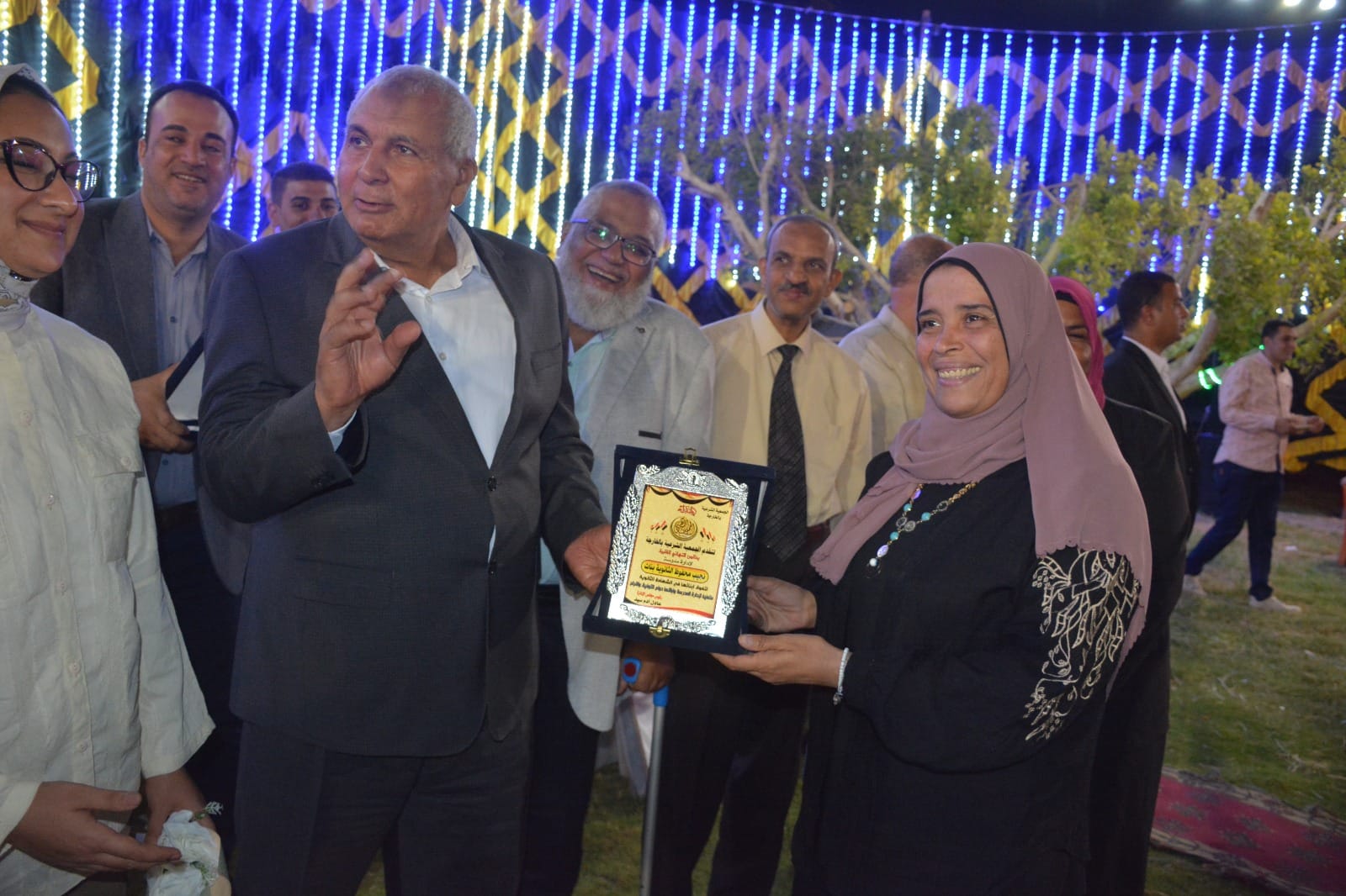 محافظ الوادي الجديد يشهد حفل الجمعية الشرعية لتكريم المتفوقين 