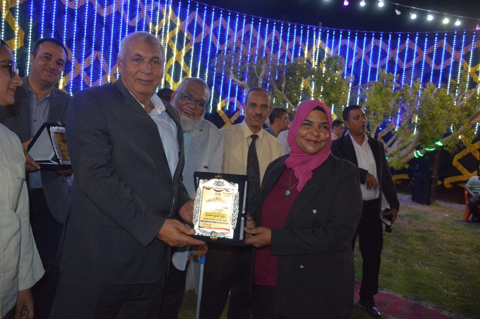 محافظ الوادي الجديد يشهد حفل الجمعية الشرعية لتكريم المتفوقين 