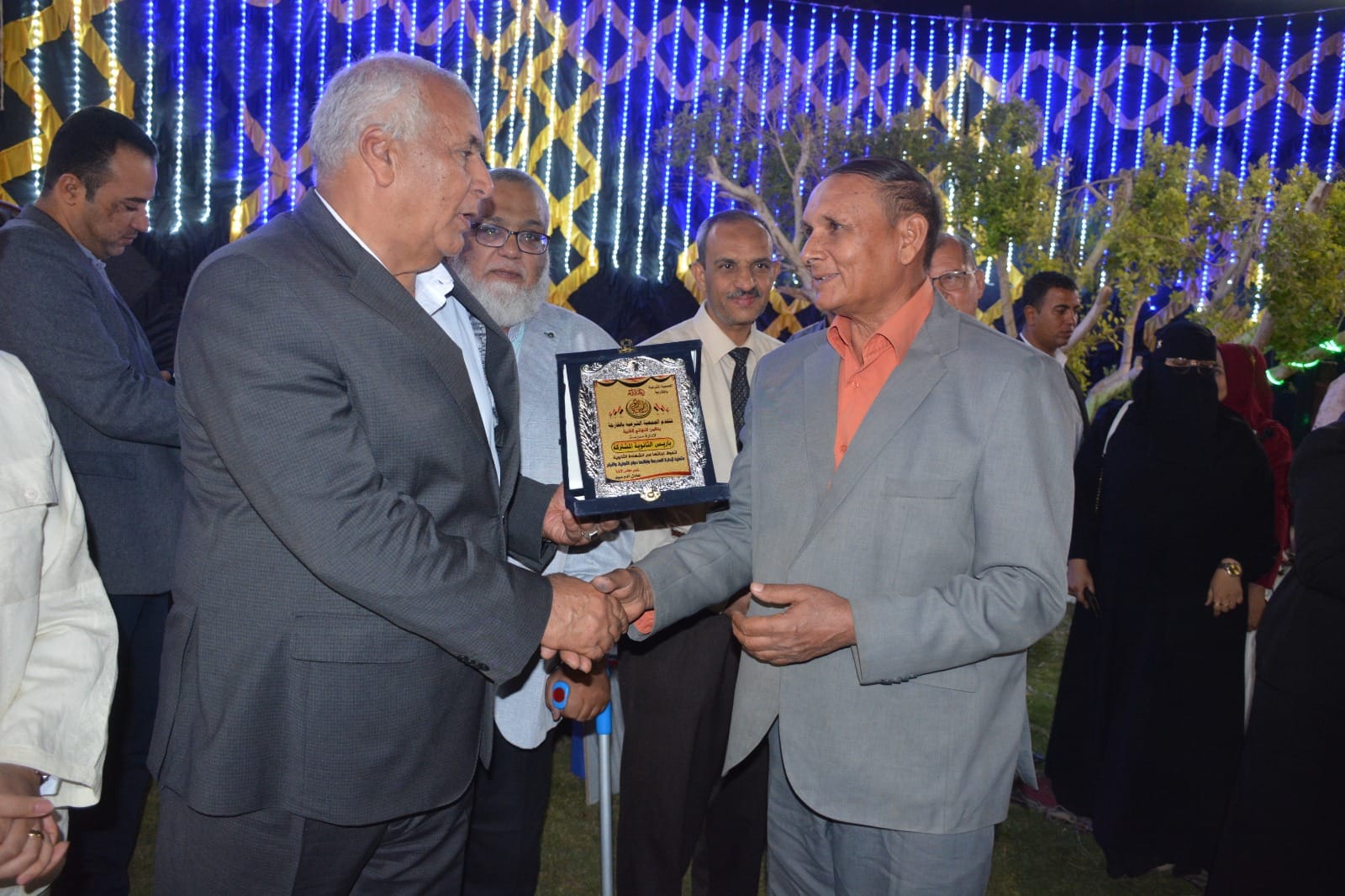 محافظ الوادي الجديد يشهد حفل الجمعية الشرعية لتكريم المتفوقين 