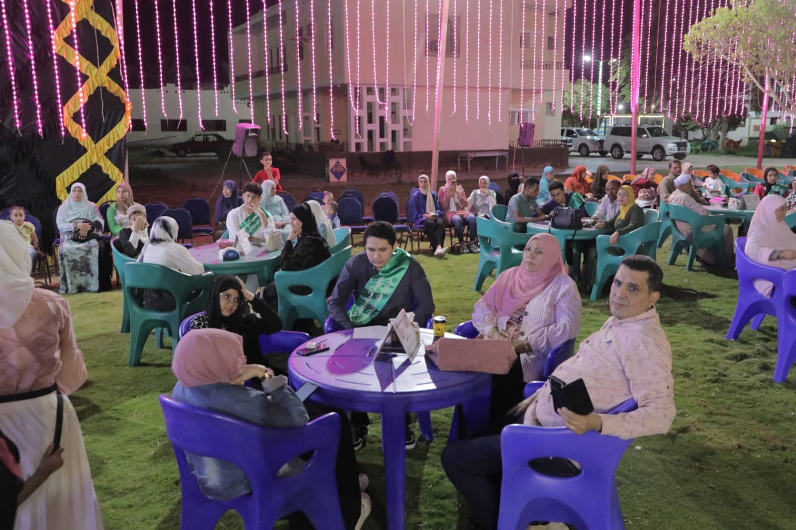 محافظ الوادي الجديد يشهد حفل الجمعية الشرعية لتكريم المتفوقين 