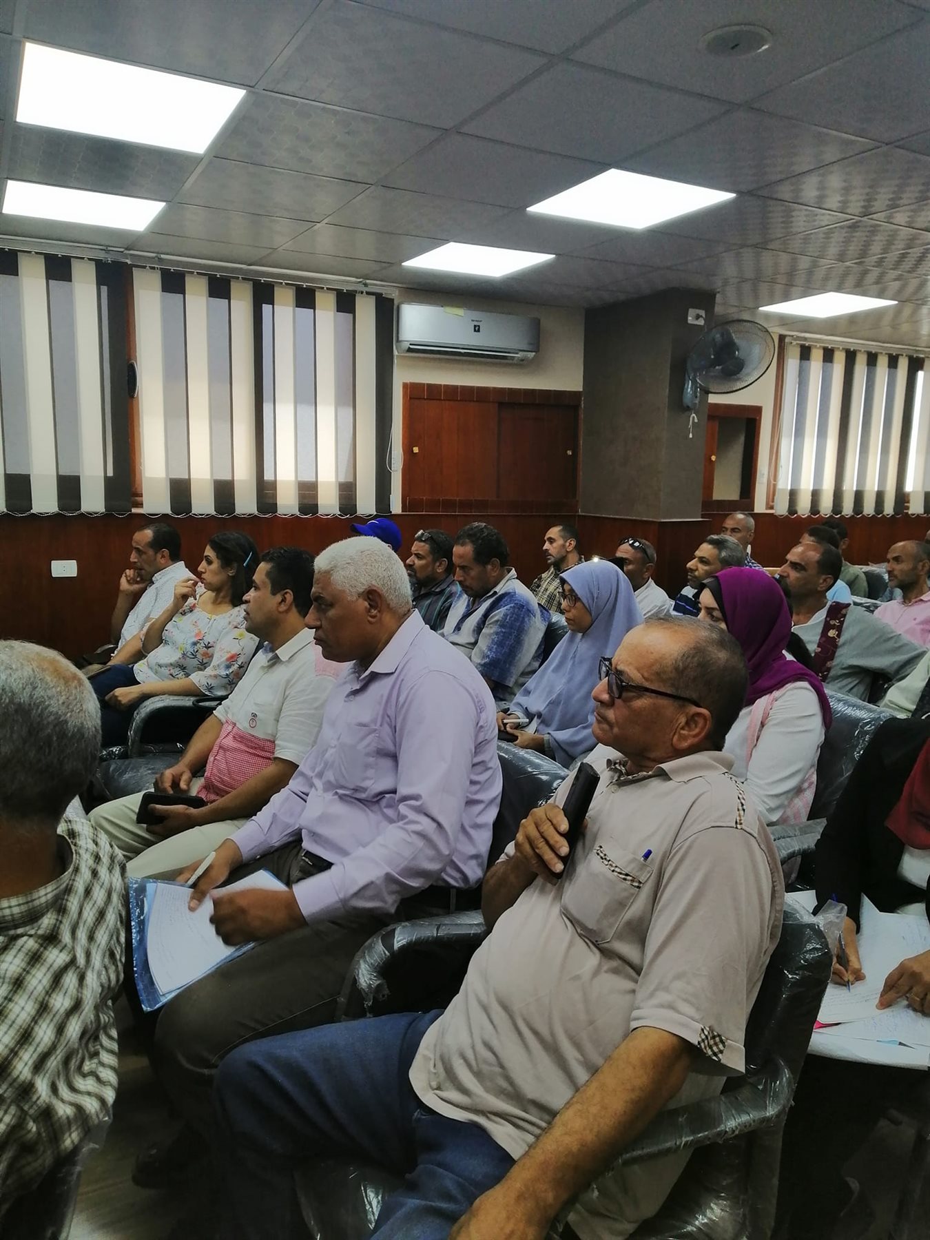 مجلس مدينة اسيوط يشارك المواطنين في وضع ومتابعة خطط المشروعات التنموية