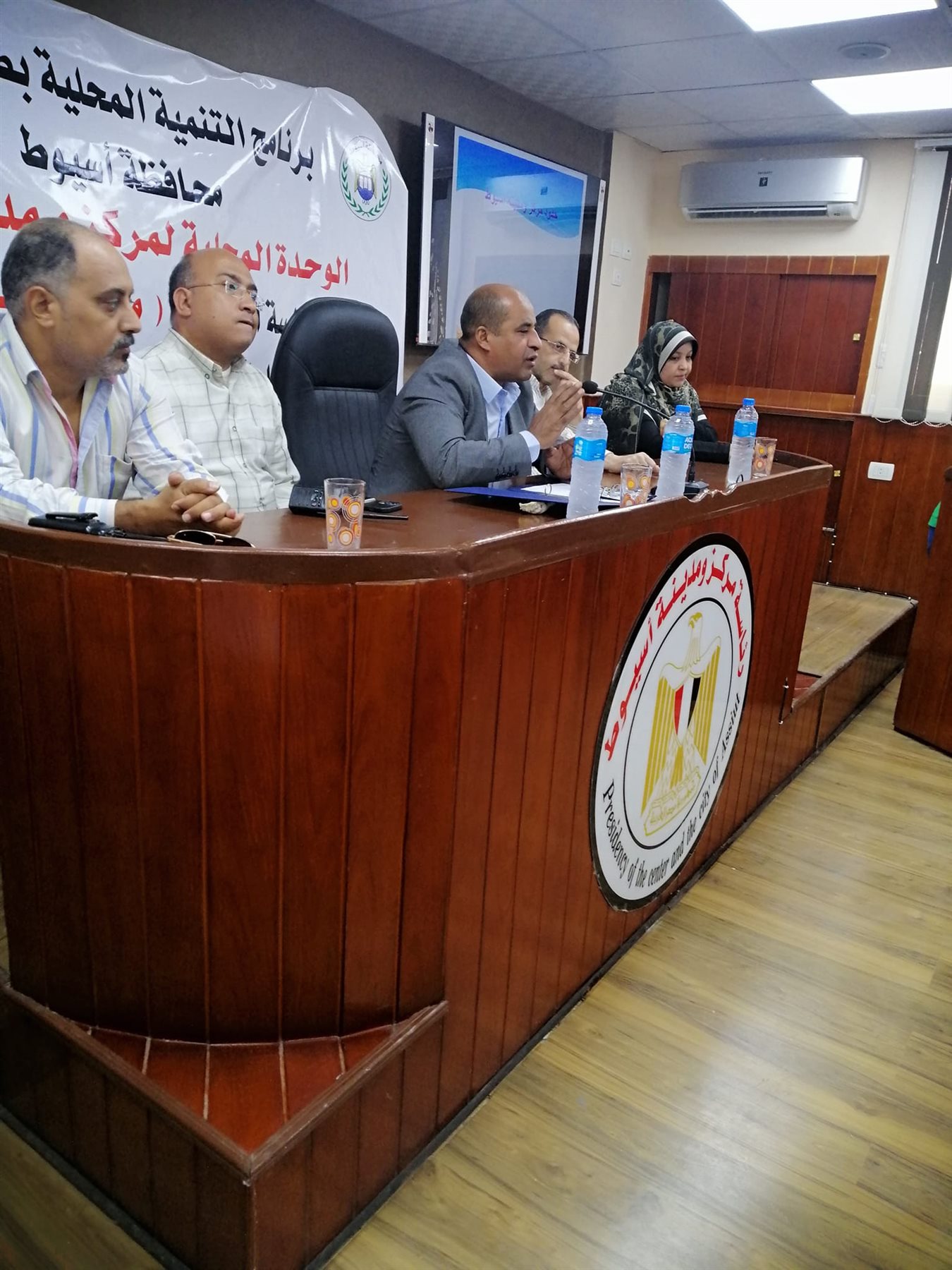 مجلس مدينة اسيوط يشارك المواطنين في وضع ومتابعة خطط المشروعات التنموية