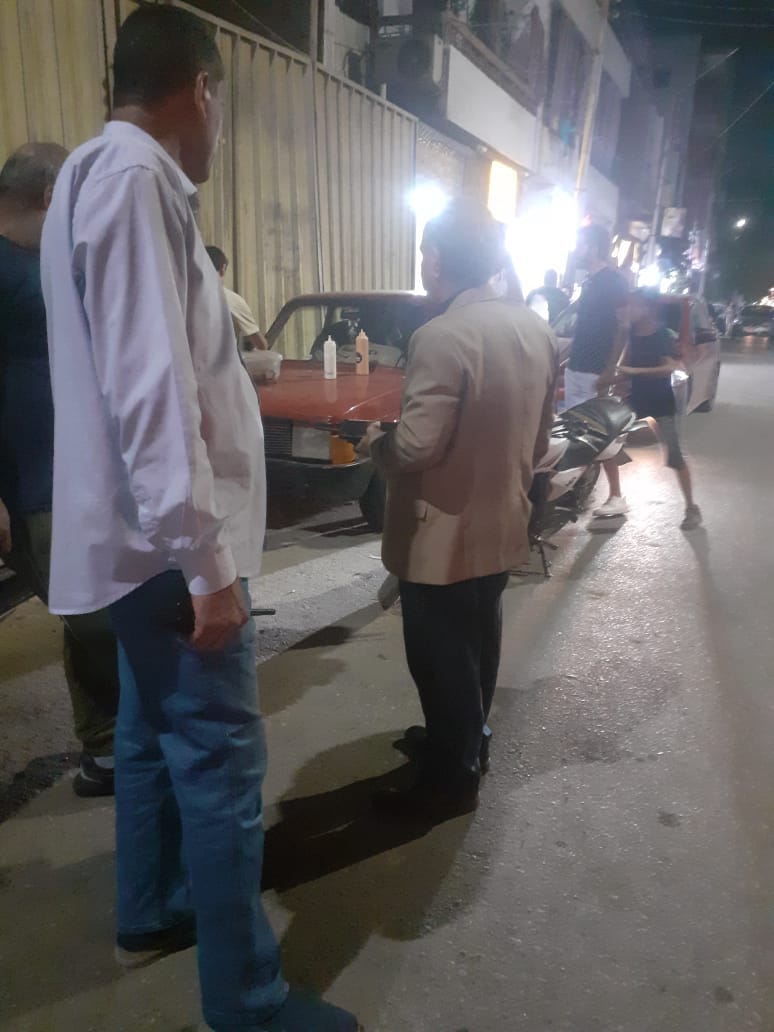 حملة اشغالات كبري تتحفظ علي عربة لبيع المأكولات في شارع المحافظة باسيوط