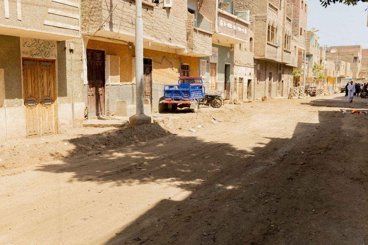 حملة نظافة ترفع 300 طن من قرية 