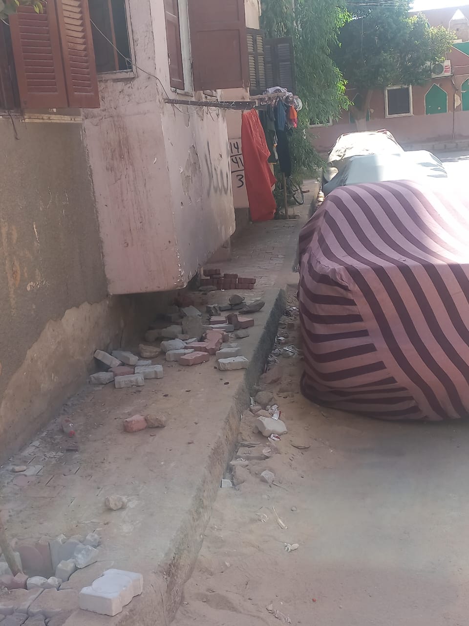 حملة لتجميل وتطوير منطقة نزلة عبداللاه في حي شرق أسيوط