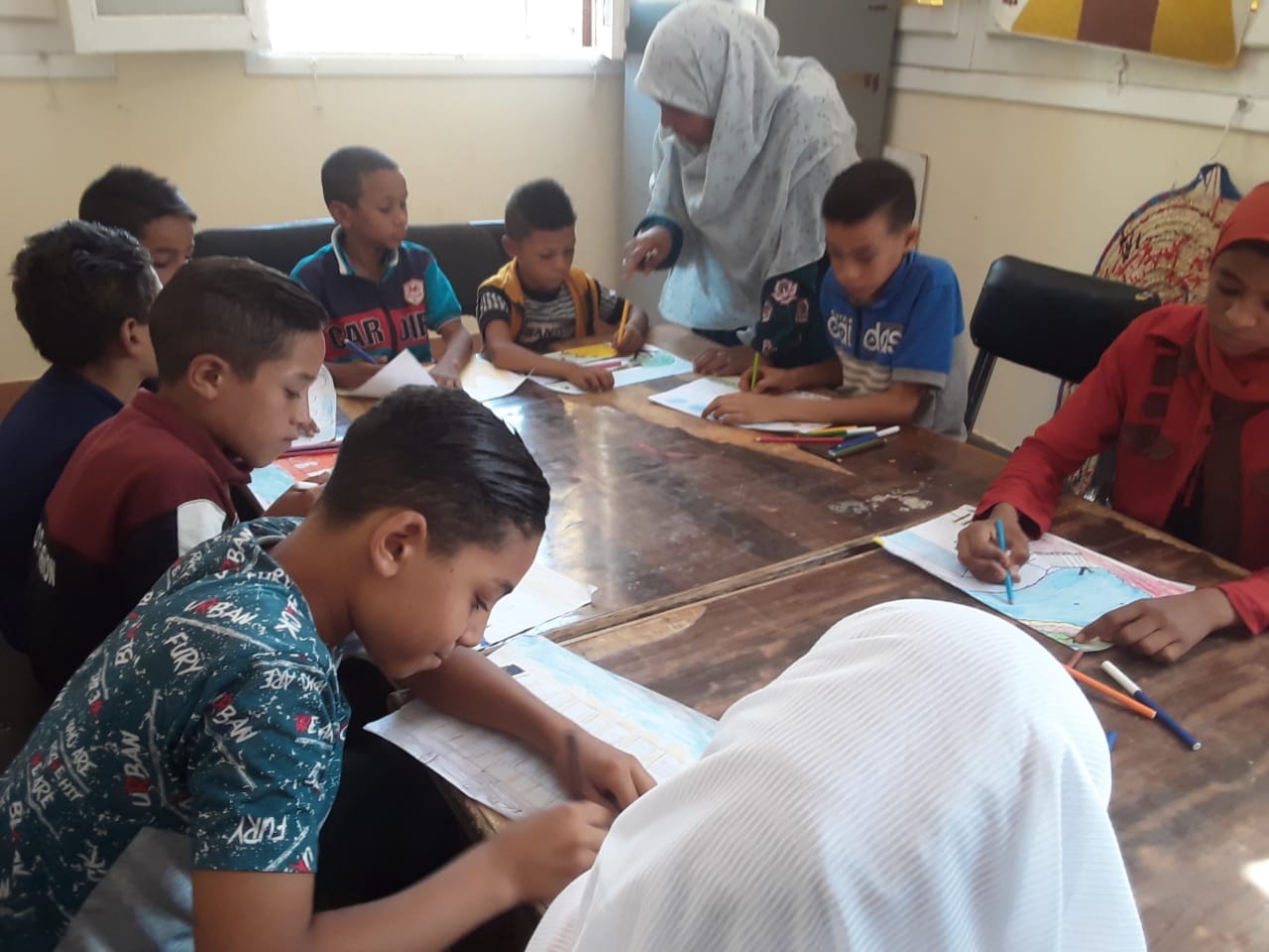 ورشة رسم وتلوين عن 