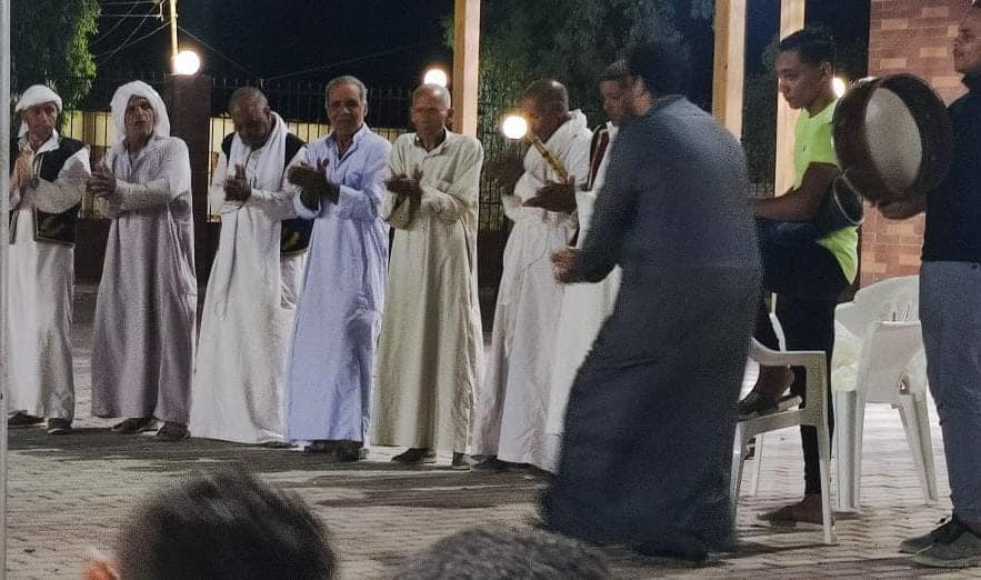 محافظ أسيوط: القضاء على اشغالات الباعة الجائلين والحواجز الحديدية في الاحياء والمراكز