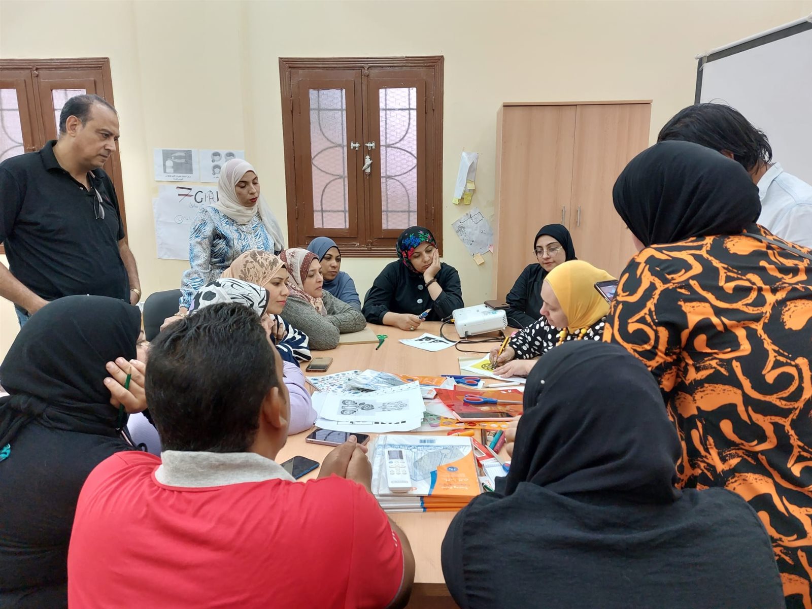 نائب محافظ الوادي الجديد تبحث موقف التعاون مع منظمة 