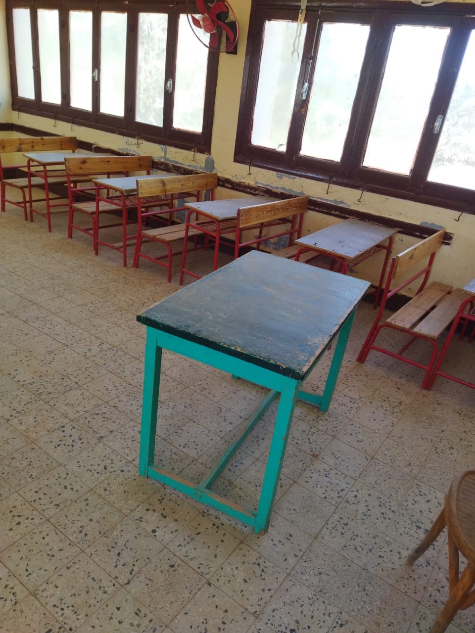 وكيل التعليم بالوادي الجديد يتابع استعدادات إدارة الداخلة التعليمية وجاهزيتها للعام الجديد