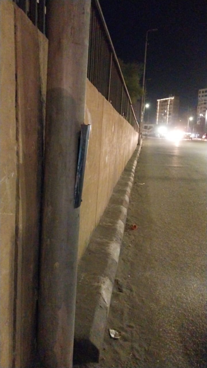 حملة لتغطية أعمدة الإنارة بشارع الجمهورية ونفق الازهر في مدينة أسيوط