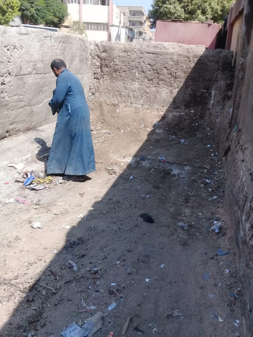 حملة شاملة لرفع المقالب والاتربة المتراكمة في مدينة ديروط