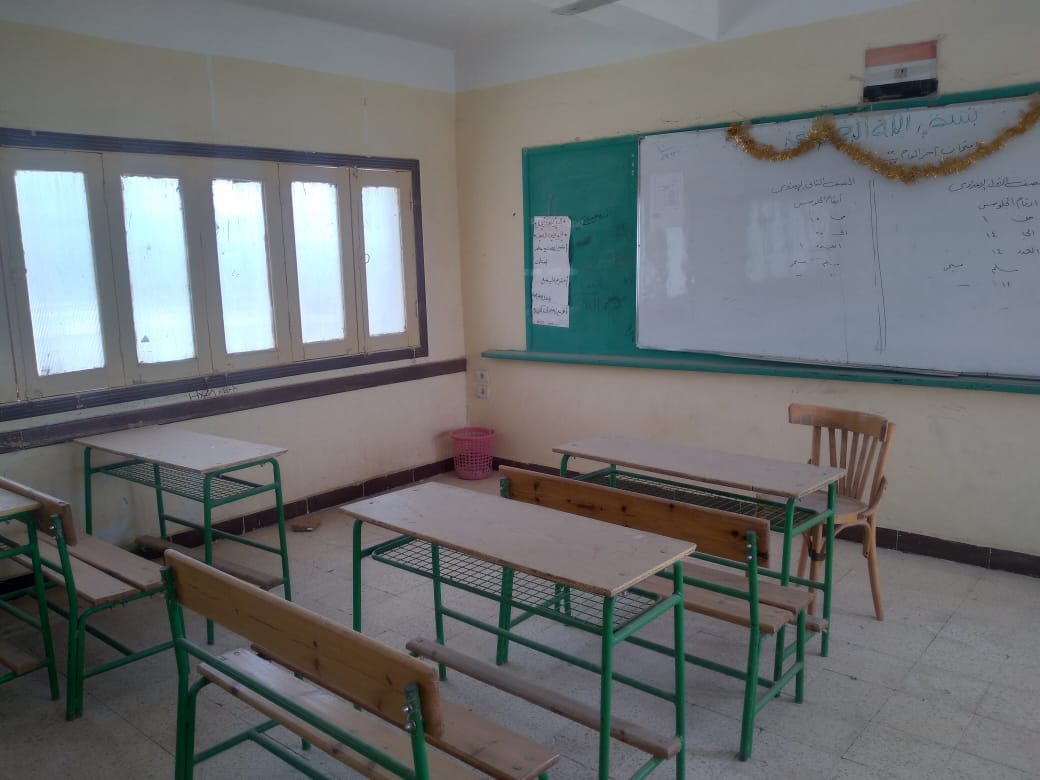 وكيل التعليم بالوادي الجديد يتابع تحضيرات المدارس التابعة لإدارة باريس التعليمية