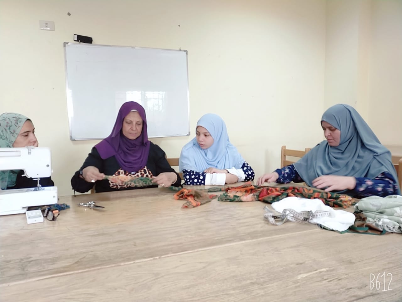 قصر ثقافة جمال عبدالناصر ببني مر يستمر في ورش التفصيل والخياطة باسيوط