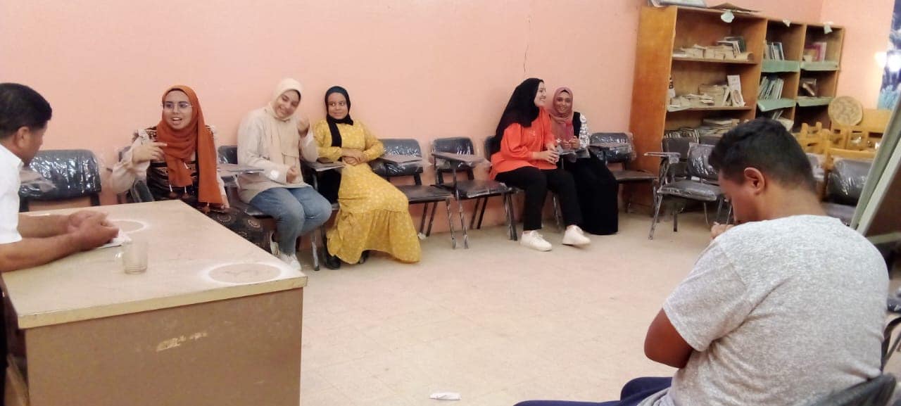 بيت ثقافة المعصرة بالداخلة يناقش كتاب 