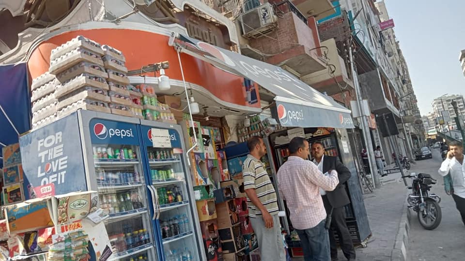 حملات اشغالات مكبرة بنطاق حى شرق اسيوط بالتنسيق مع الرخص والاعلانات والبيئة