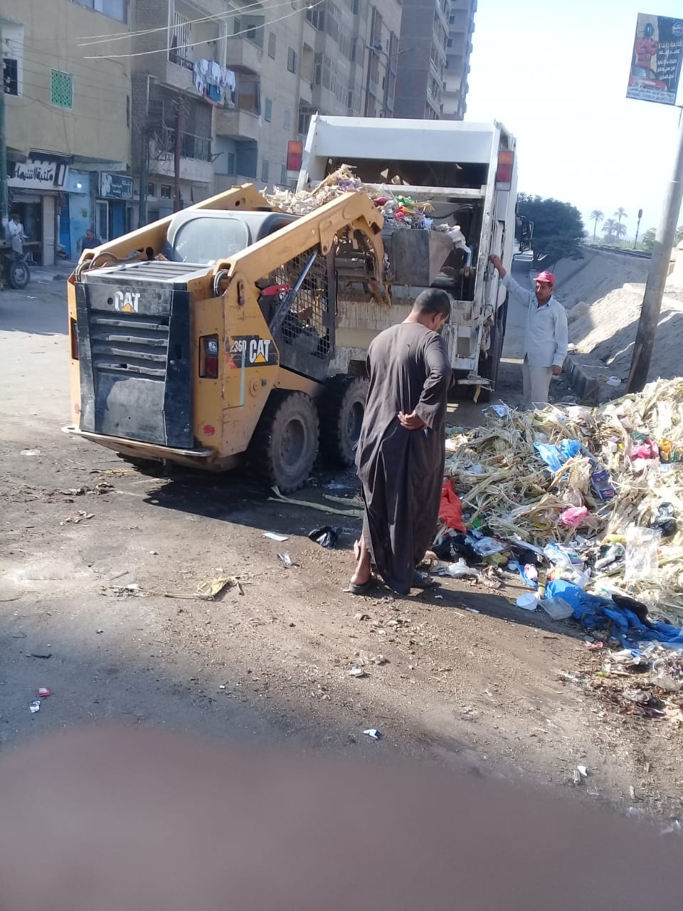 حملة مكبرة لرفع المخلفات وضبط الشارع شملت الحملة شوارع مدينة ديروط