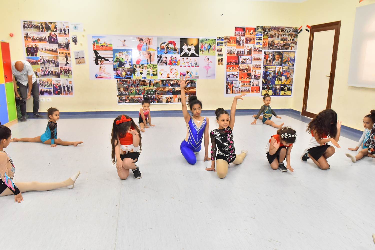 محافظ أسيوط يتفقد مدرسة النيل المصرية الدولية بأسيوط الجديدة لمتابعة تقدم الدراسة