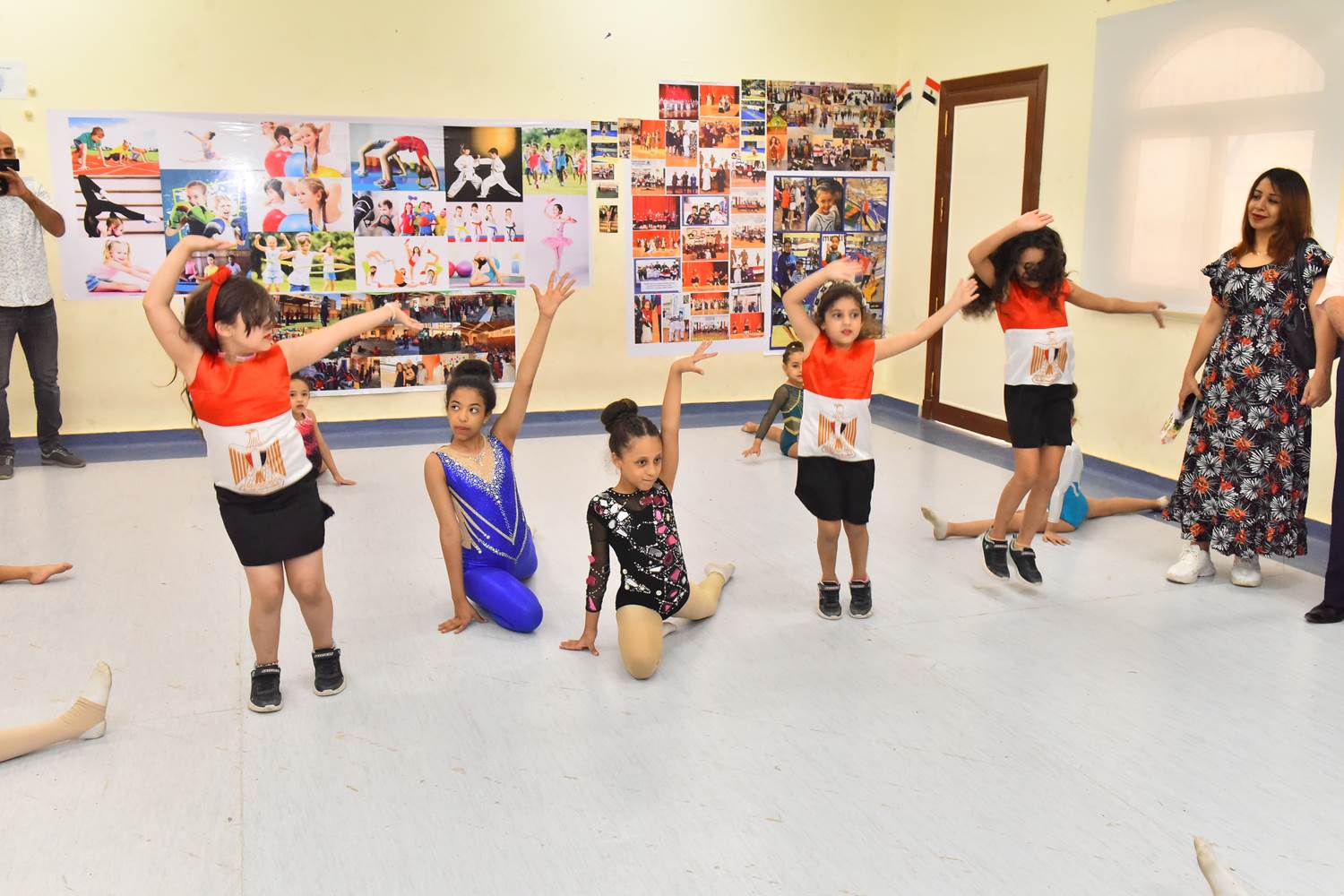 محافظ أسيوط يتفقد مدرسة النيل المصرية الدولية بأسيوط الجديدة لمتابعة تقدم الدراسة