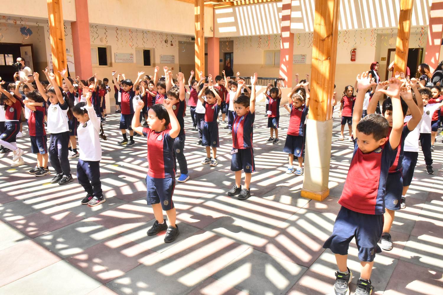 محافظ أسيوط يتفقد مدرسة النيل المصرية الدولية بأسيوط الجديدة لمتابعة تقدم الدراسة