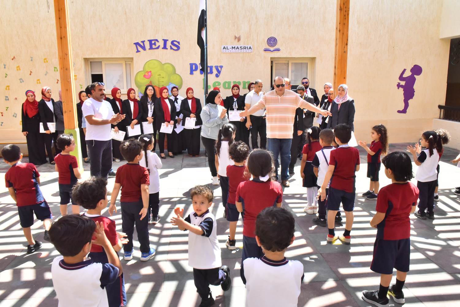 محافظ أسيوط يتفقد مدرسة النيل المصرية الدولية بأسيوط الجديدة لمتابعة تقدم الدراسة