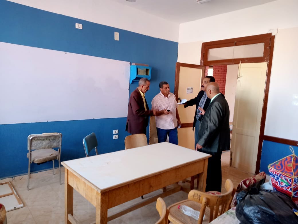 تعليم الوادي الجديد فرق المتابعات  الميدانية تواصل جولاتها بالمدارس