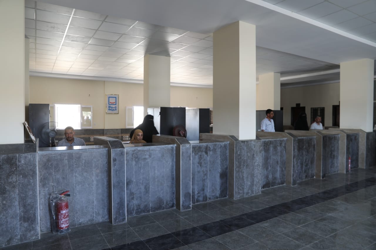 محافظ الوادي الجديد يتفقّد مشروعات 