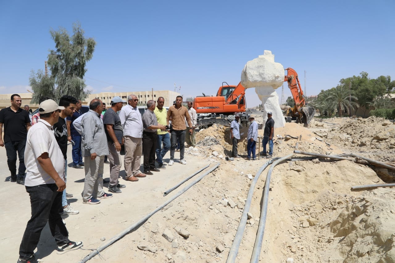 الزملوط يتابع أعمال تطوير ميدان 