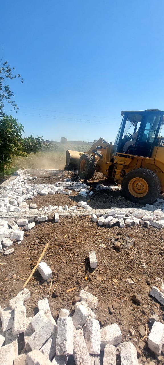 محافظ أسيوط: إزالة 28 حالة تعدي على أراضي زراعية وبناء مخالف